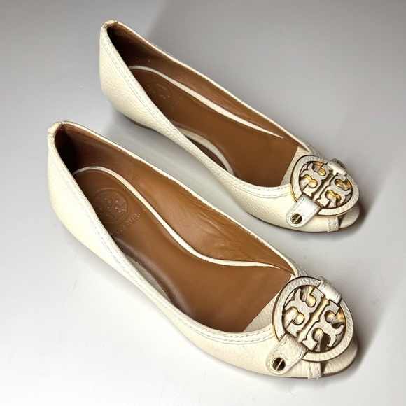 Tory Burch Women’s Leticia Peep Toe Low Wedge Shoes Ivory Gold Size- 6 M - Picture 5 of 9